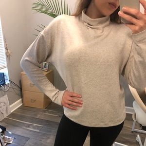 Uniqlo turtleneck - super cozy!